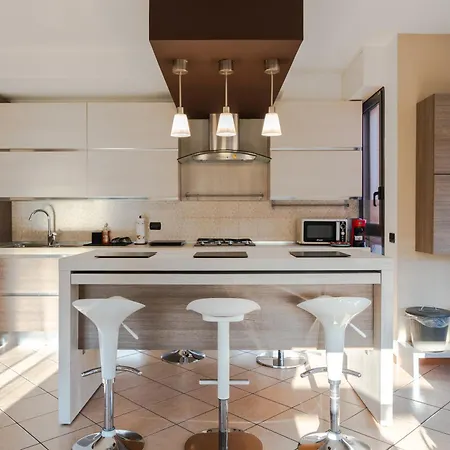 Splendido Con Terrazza 아파트
